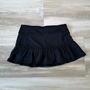 lululemon Athletica Run: Willpower HTF Skirt, size 4 *VERY RARE* ONE OF A KIND*